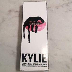 ⚡️100% Real⚡️Dead of night Kylie lip kit